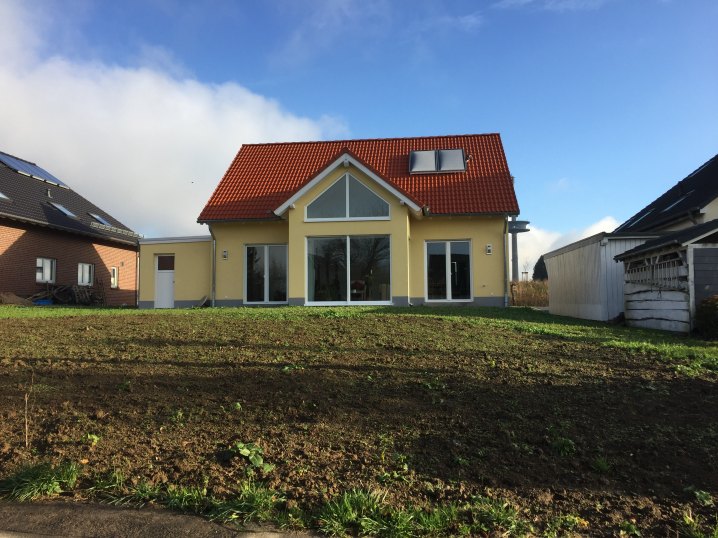 Kowalski Haus freistehendes massives Haus Leichlingen Scharweg H19